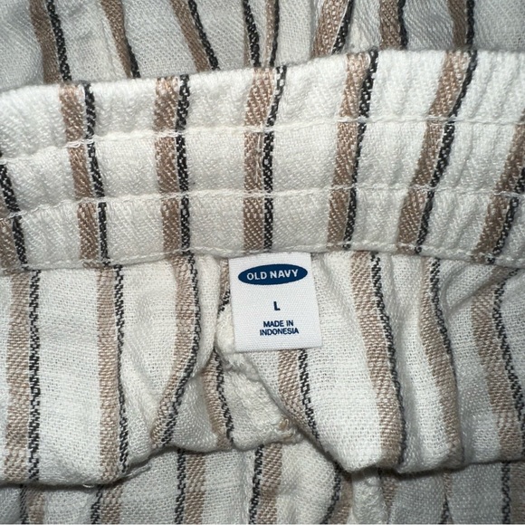 EUC Old Navy L High Rise Linen Short Gray Multi Stripe - Picture 4 of 9